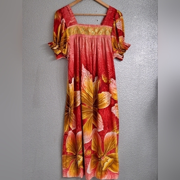 Hawaiian Multi Color Floral Inspired Dress/Moo Moo - Picture 6 of 7